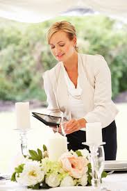 What to expect from your Wedding Planner