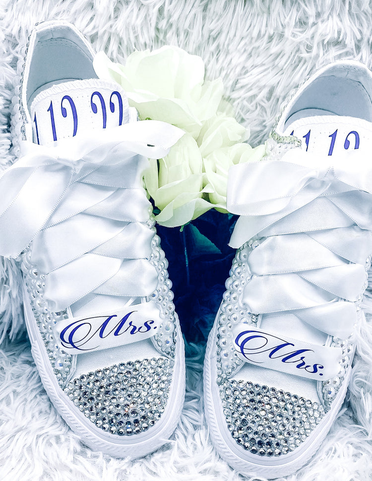 Wedding Converse. Bling and Pearl. Wedding Custom Converse. Bride Converse. Wedding Chucks. Personalized Bride Shoe - Blooming Nuptials